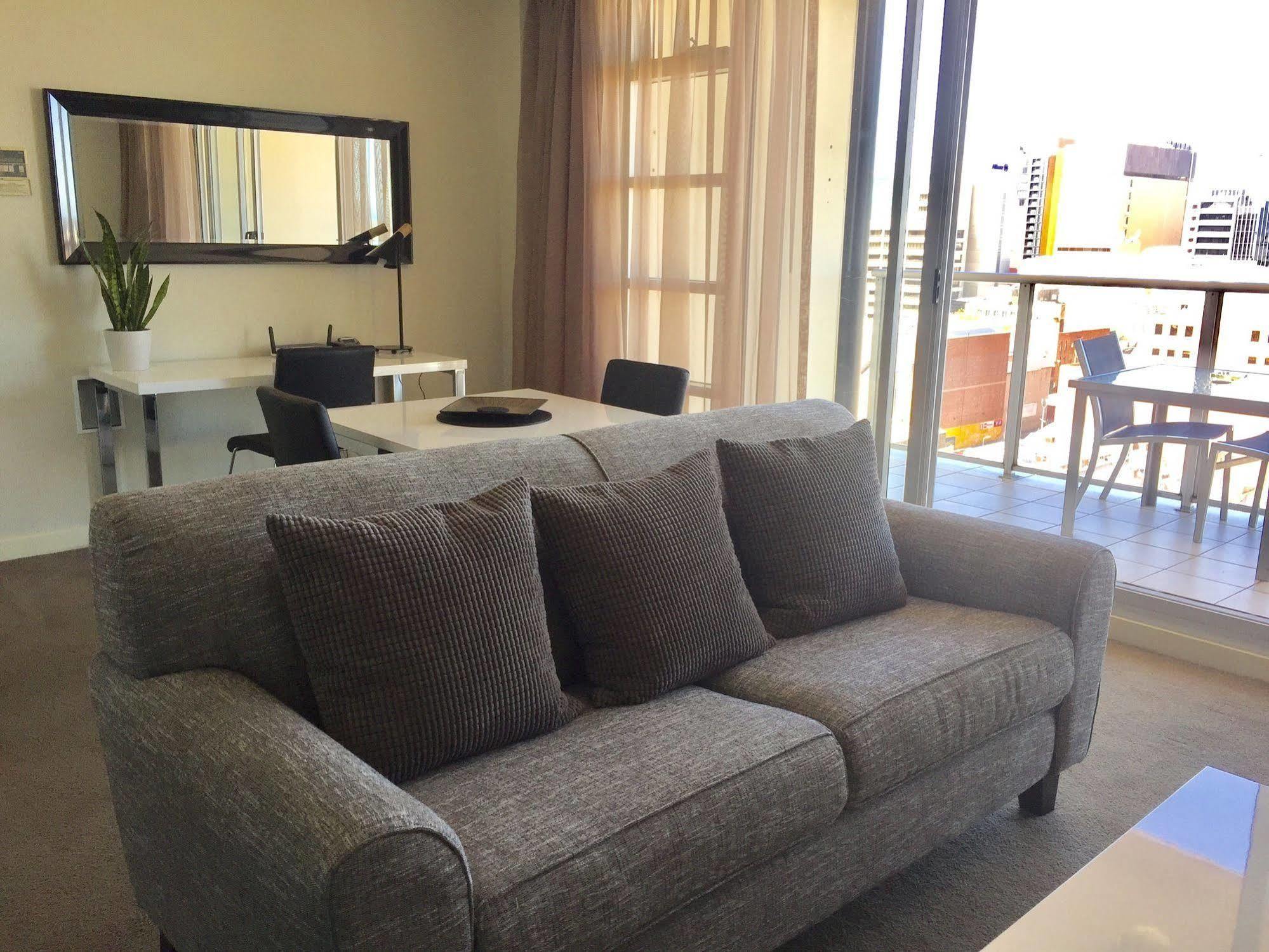 Adelaide Dress Circle Apartments - North Terrace Luaran gambar